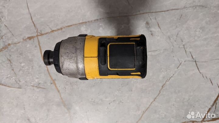 Винтоверт Dewalt DCF787 (США)