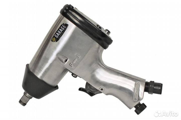 Пневмогайковерт Garage GR-IW 315 с набором головок