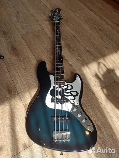 Бас гитара Bacchus bjb4 2003 г