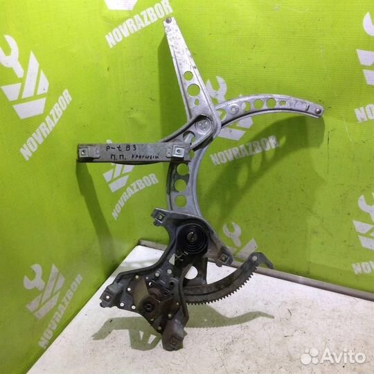 Стеклоподъемник механ. передний правый Фольксваг