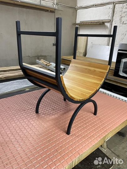 Дровница для камина