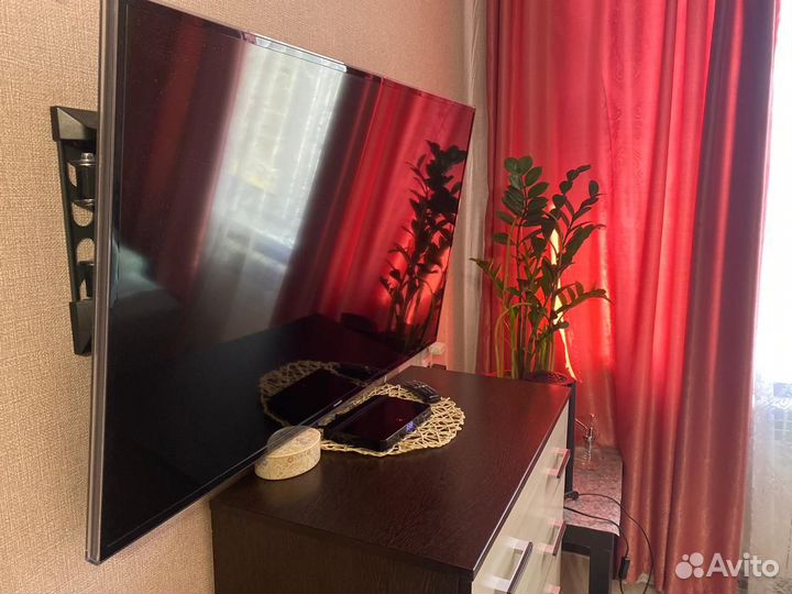 Телевизор samsung LED