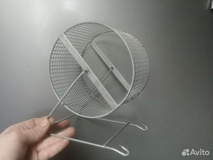 Колесо поилка для хомяка