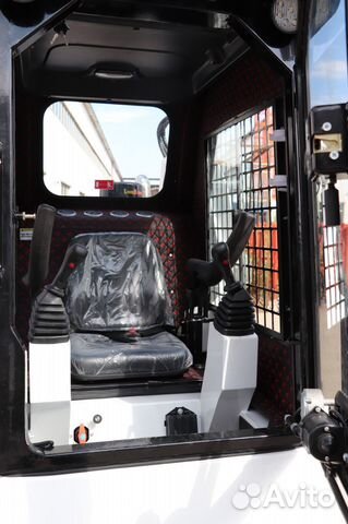 Мини-погрузчик Leist Gross VTG900, 2024