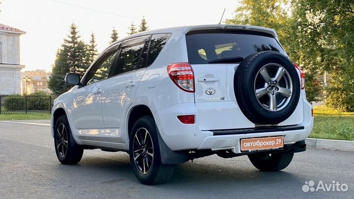 Toyota RAV4, 2012