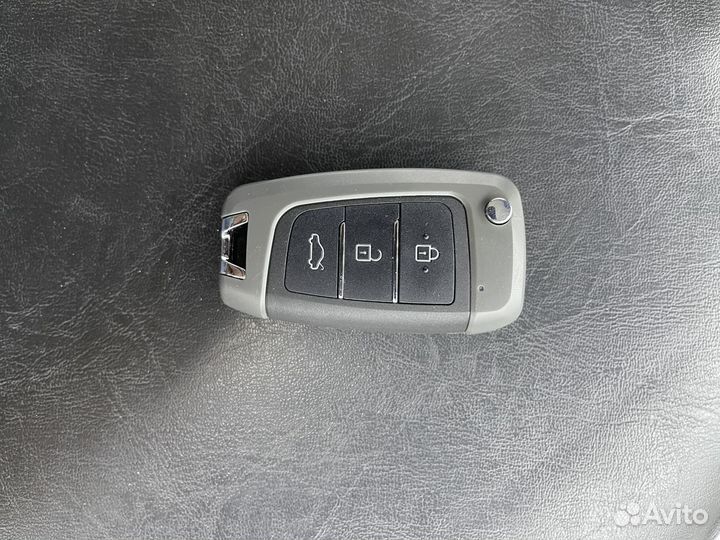Ключ Хендай Солярис (Ключ Hyundai Solaris)