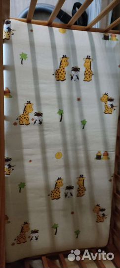 Детская кроватка