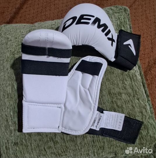 Перчатки для каратэ детские