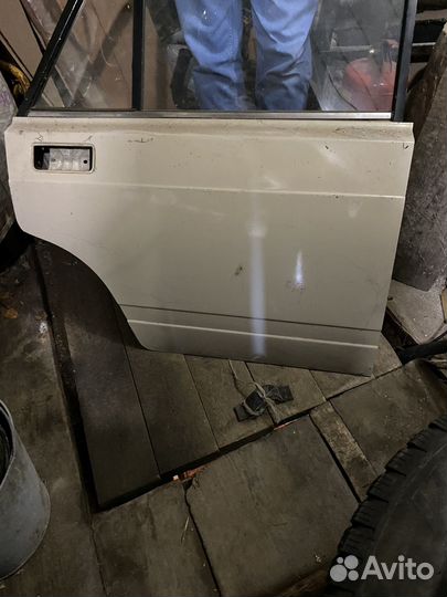 Дверь задняя правая ваз 2105