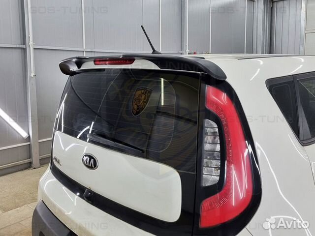 Тюнинг спойлер на Kia Soul