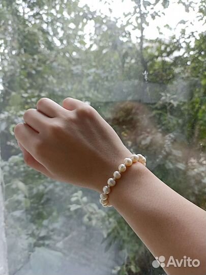 Браслеты из натуральных камней и жемчуга