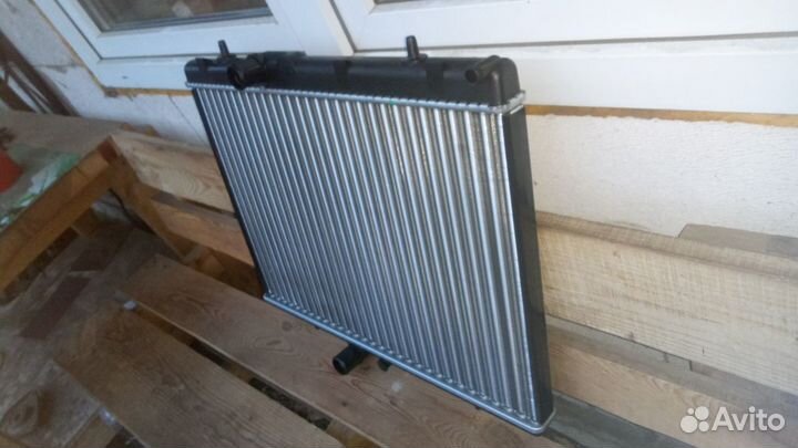 Пежо 308 радиатор охлаждения 1330S8