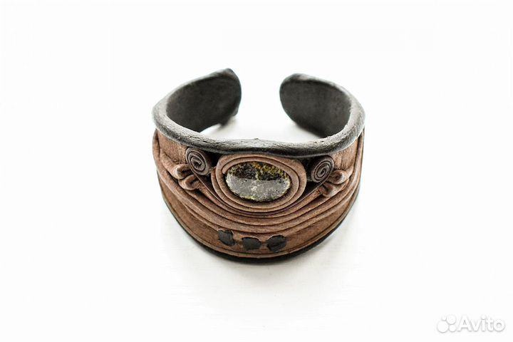 Кожаный браслет женский