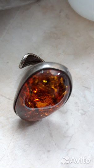 Серебрянное кольцо с калининградским янтарем