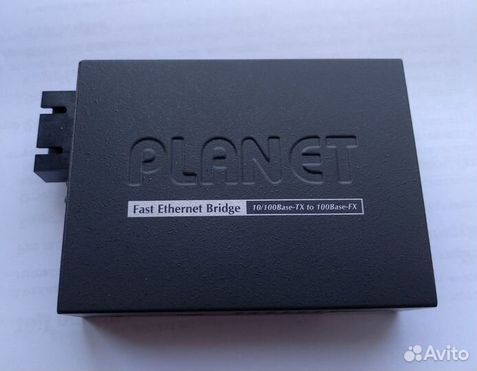 Медиаконвертор Planet FT-802
