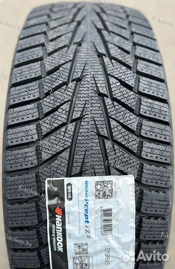 Hankook Winter I'Cept iZ 2 W616 235/45 R17 97T