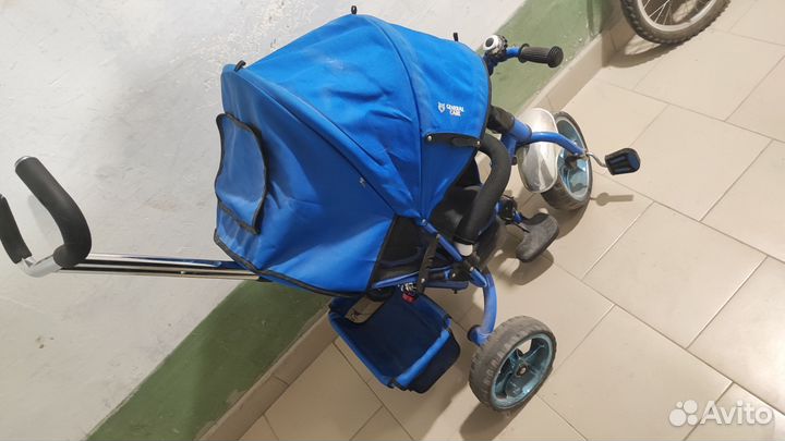 Детский трехколесный велосипед