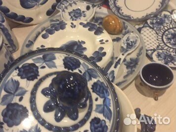 Изделия Гжель и под гжель разная