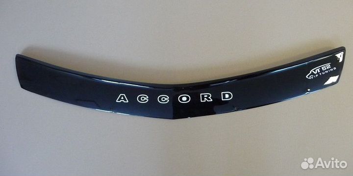 Спойлер капота (мухобойка) на Honda Accord 8