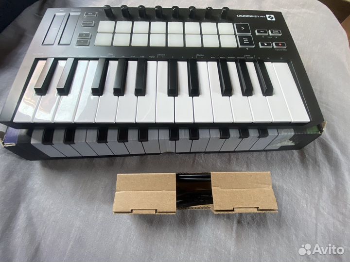 Novation launchkey mini