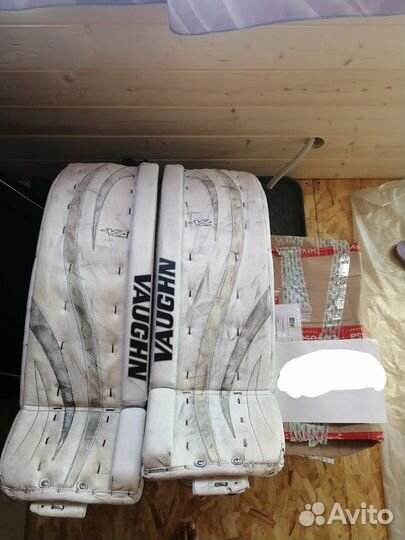Щитки хоккейные вратарские