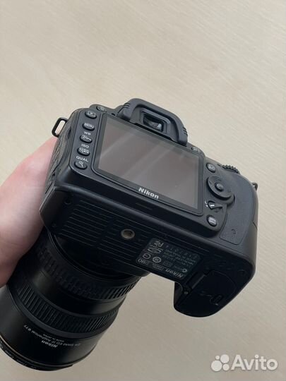 Камерa Nikon D90