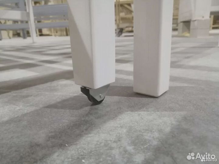 Кроватка из массива сосны Софа-2 с лесенкой