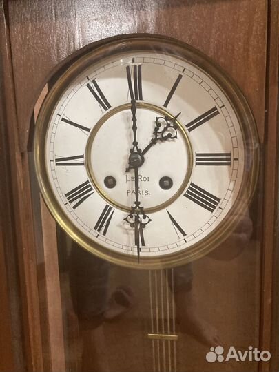 Старинные настенные антикварные часы с боем