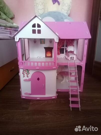 Домик кукольный