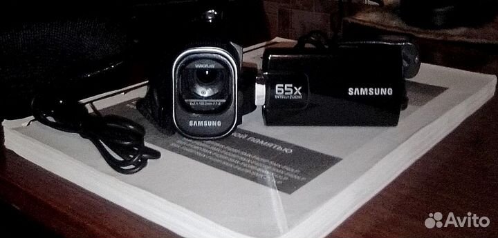 Видеокамера Samsung 65X intelli-zoom