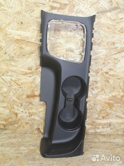 Центральная консоль Kia Ceed 1.6 AT 2012—2015