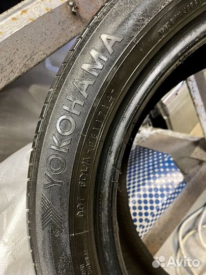 Yokohama dB Decibel E70B 215/55 R17 93V