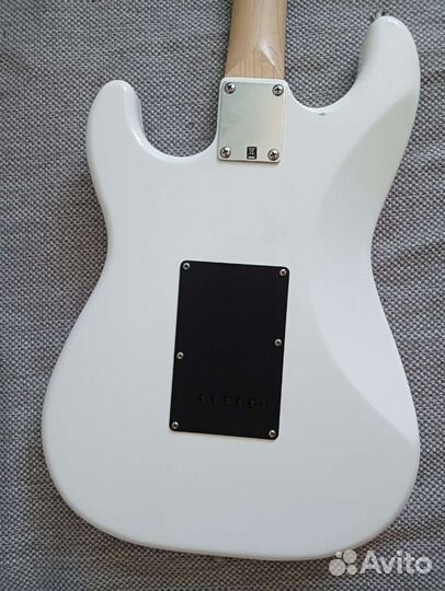 Fender squier affinity stratocaster olympic white