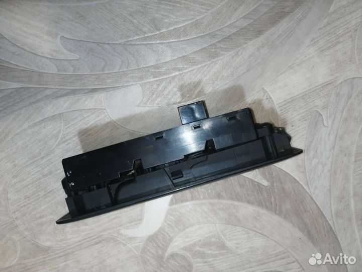 Блок управления стеклоподъемниками примера п12