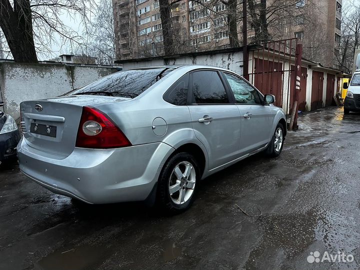 Ford Focus 1.6 AT, 2011, битый, 255 500 км