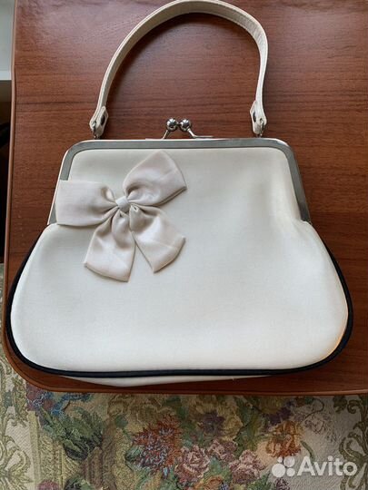 Сумочка театральная в винтажном стиле