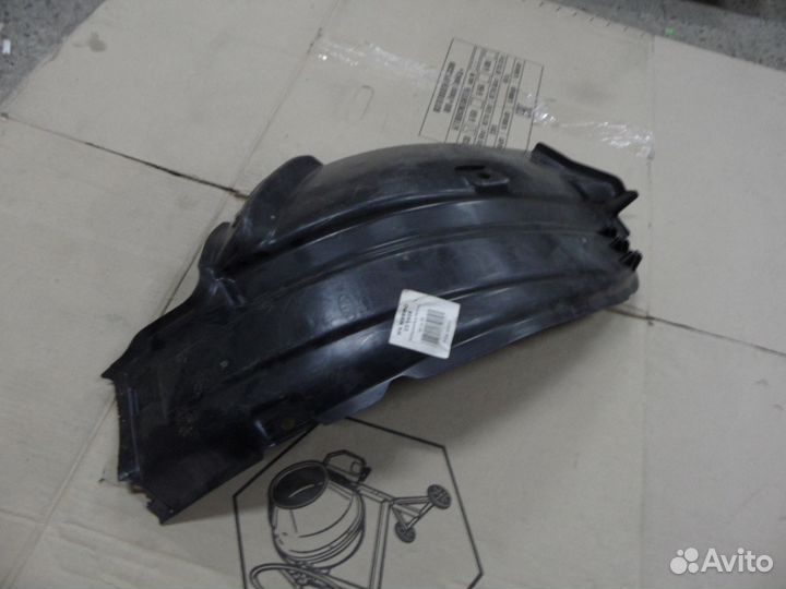 Подкрылок передний левый Kia Sorento 2009+