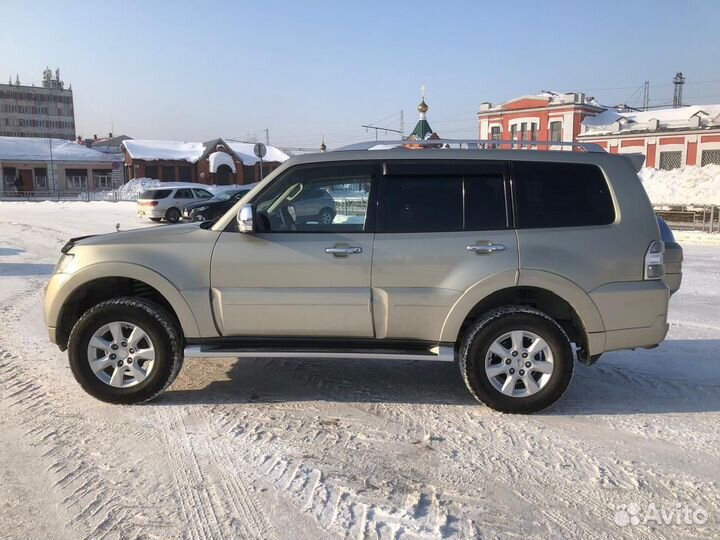 Mitsubishi Pajero 3.0 AT, 2008, 200 000 км