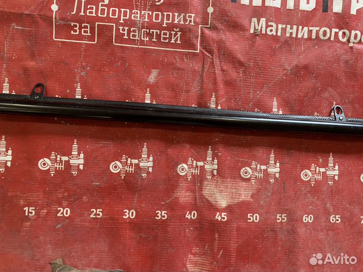 SU0100 Шторка заднего стекла