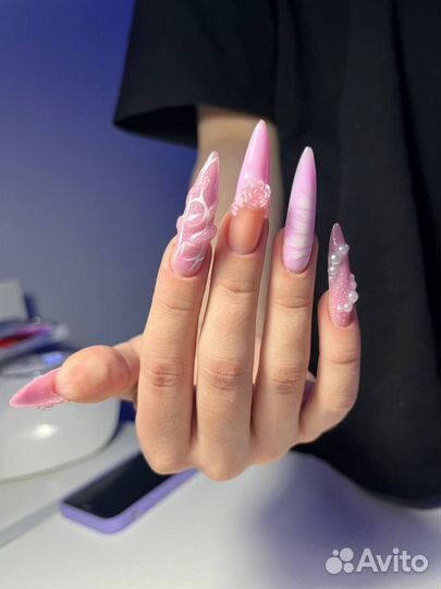 Модель на наращивание ногтей