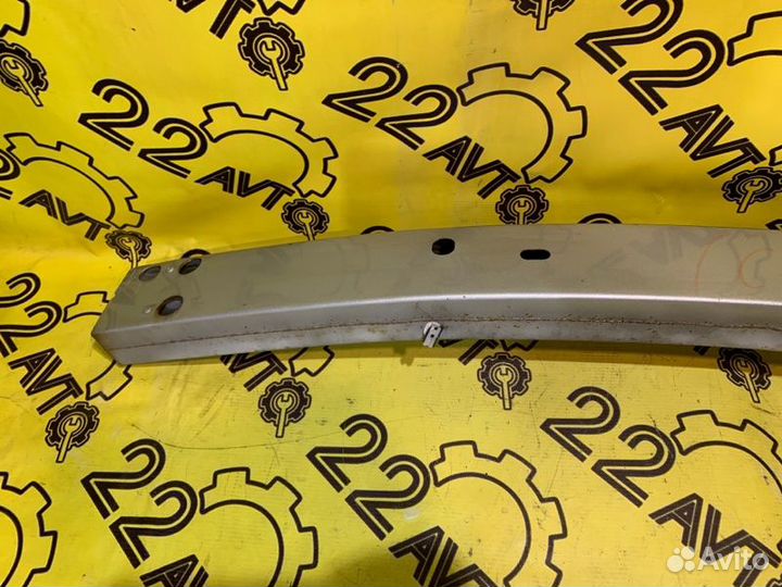 Усилитель бампера передний Toyota Vista ZZV50