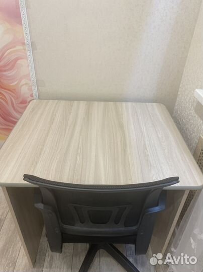 Письменный стол для школьника бу