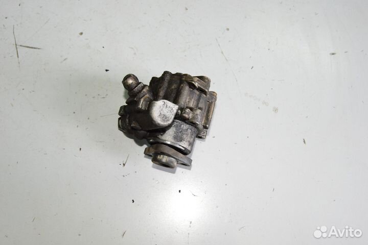 Насос гур VW Touareg 1 3.2 - 3.6