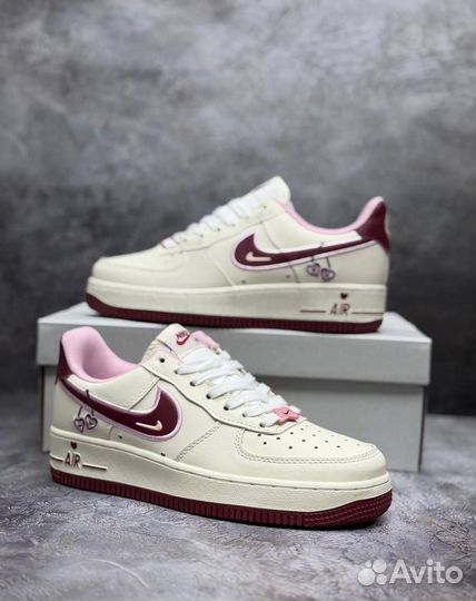 Женские Кроссовки Nike Air Force 1