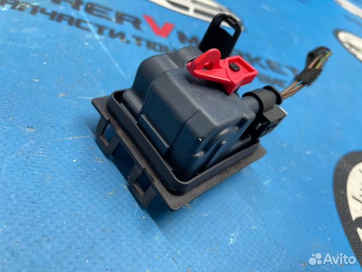 Замок лючка бензобака Mercedes-Benz C-Class WDD205