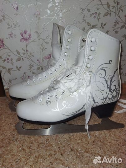 Коньки фигурные