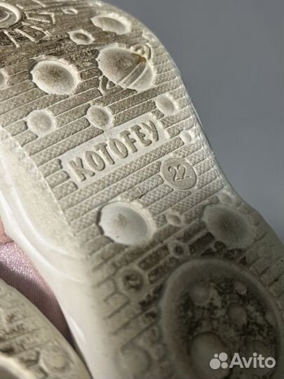 Сандалии для девочки