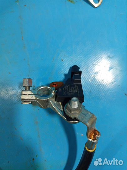 Клемма аккумулятора минусовая Jaguar XJ X351 (200