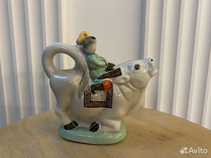 Статуэтка штоф Мальчик на быке Монголия