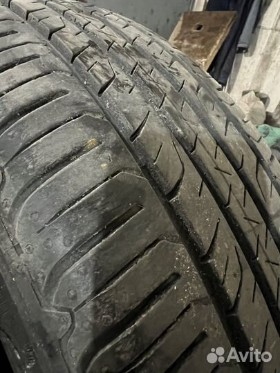 Goodyear EfficientGrip Performance SUV 225/55 R19